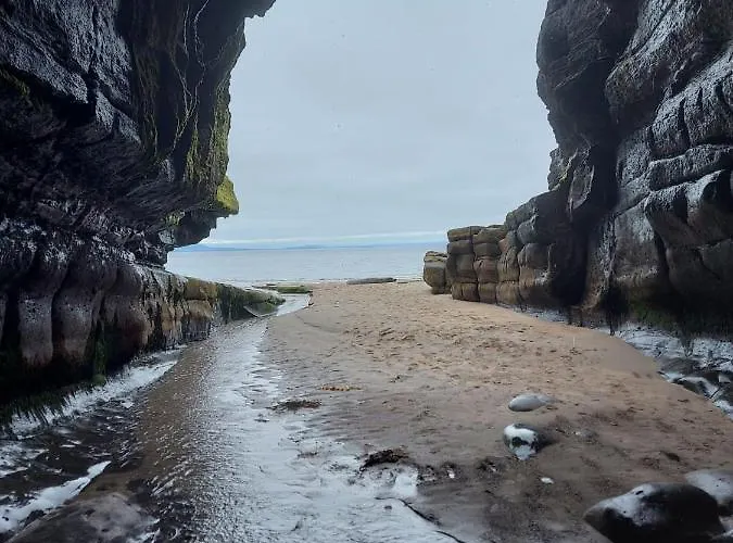 Wild Atlantic Way Cove View Ballyara شقة
